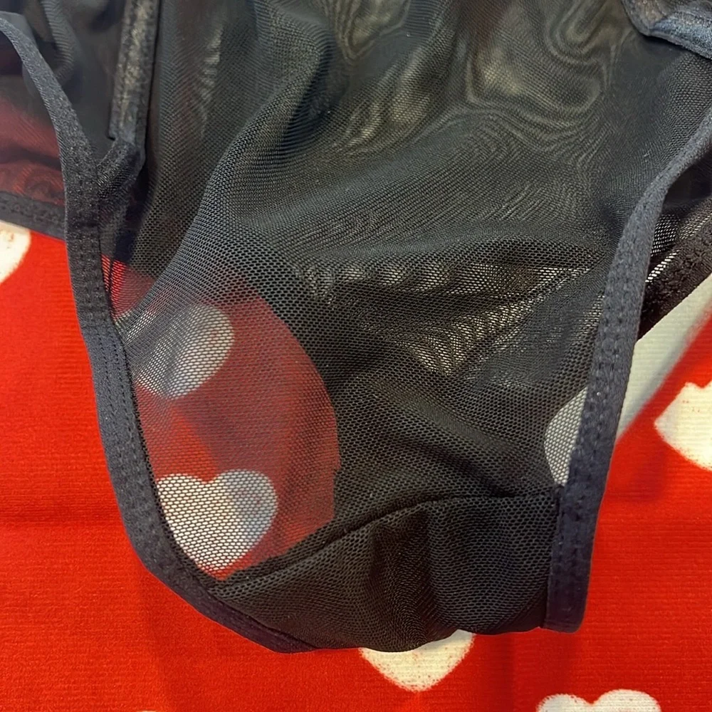 NWT Size Med. Black Bling push-up BCBG bodysuit. Snap closure - Picture 12 of 15